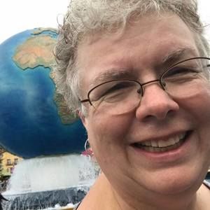 Meet your Posher, Caren